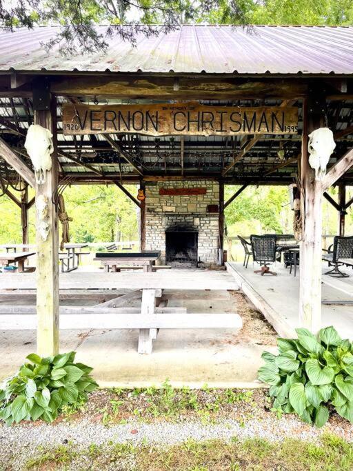 Bourbon Trail Cabin On The Farm Lawrenceburg Esterno foto