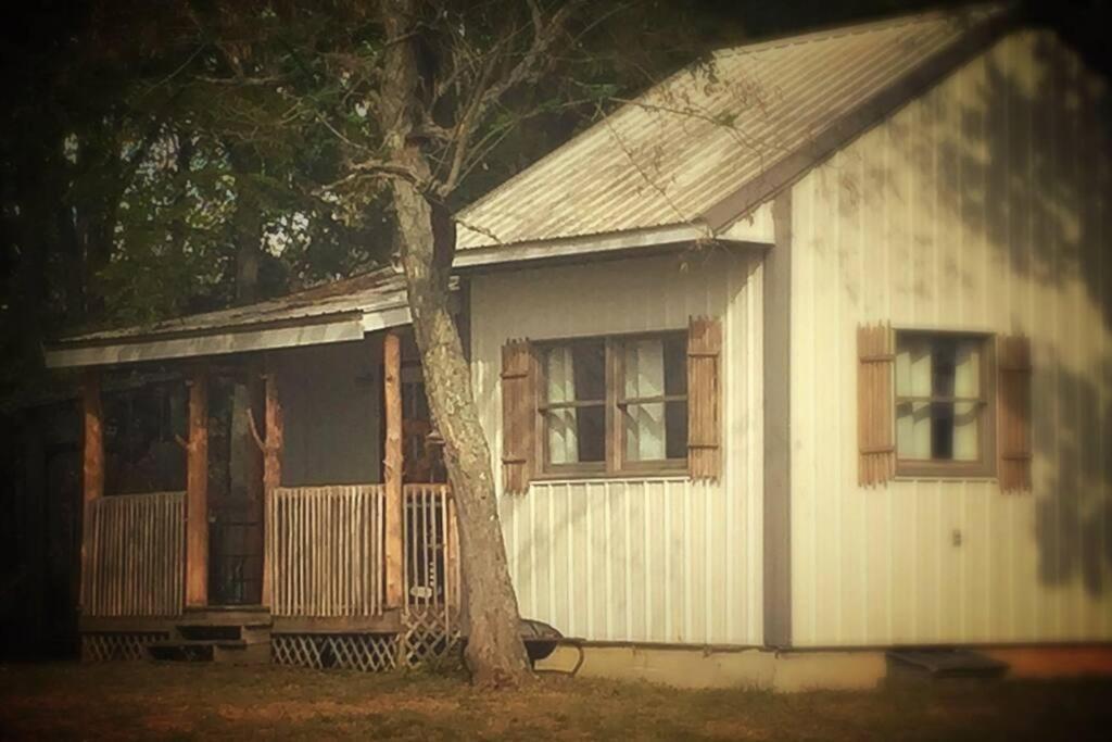 Bourbon Trail Cabin On The Farm Lawrenceburg Esterno foto